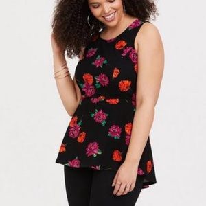Torrid Black Floral Ponte Hi-Lo Top size 00